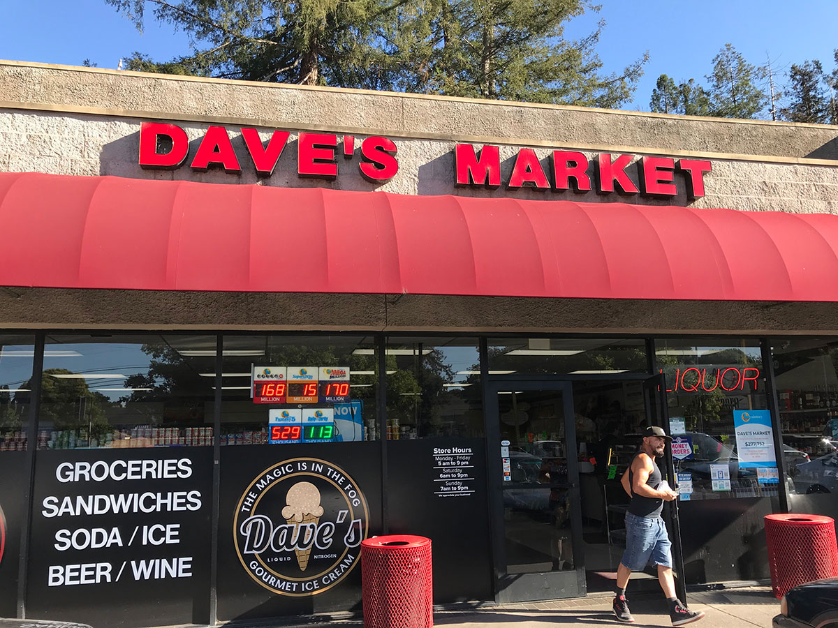 Dave's market Location
